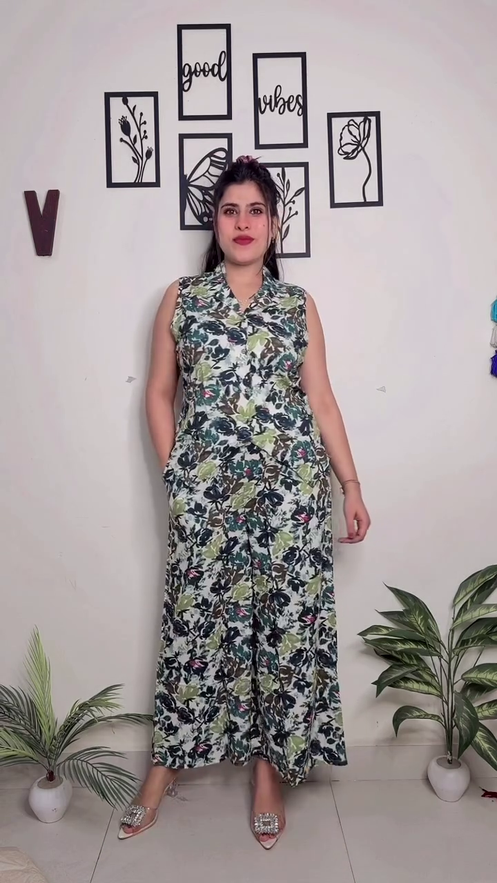 Chic High-Waisted Wide-Leg Trousers