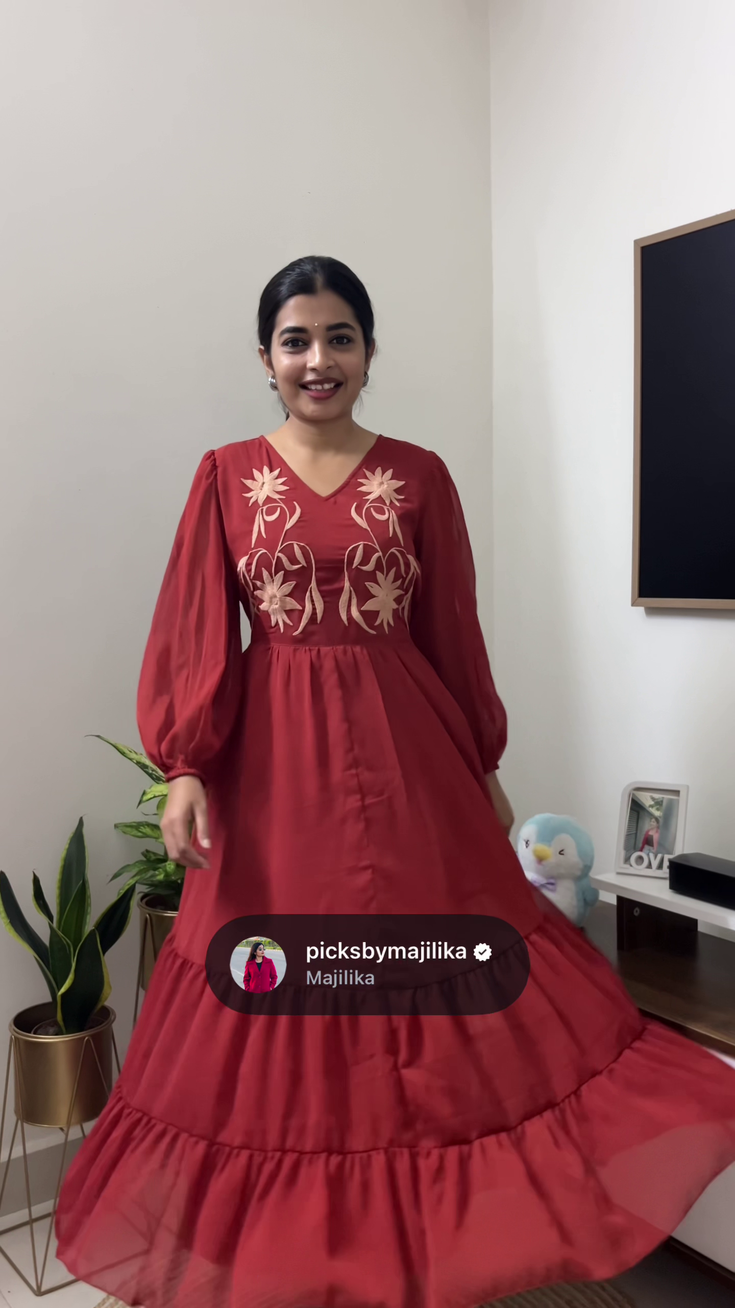 Elegant Floral Embroidered Maxi Dress