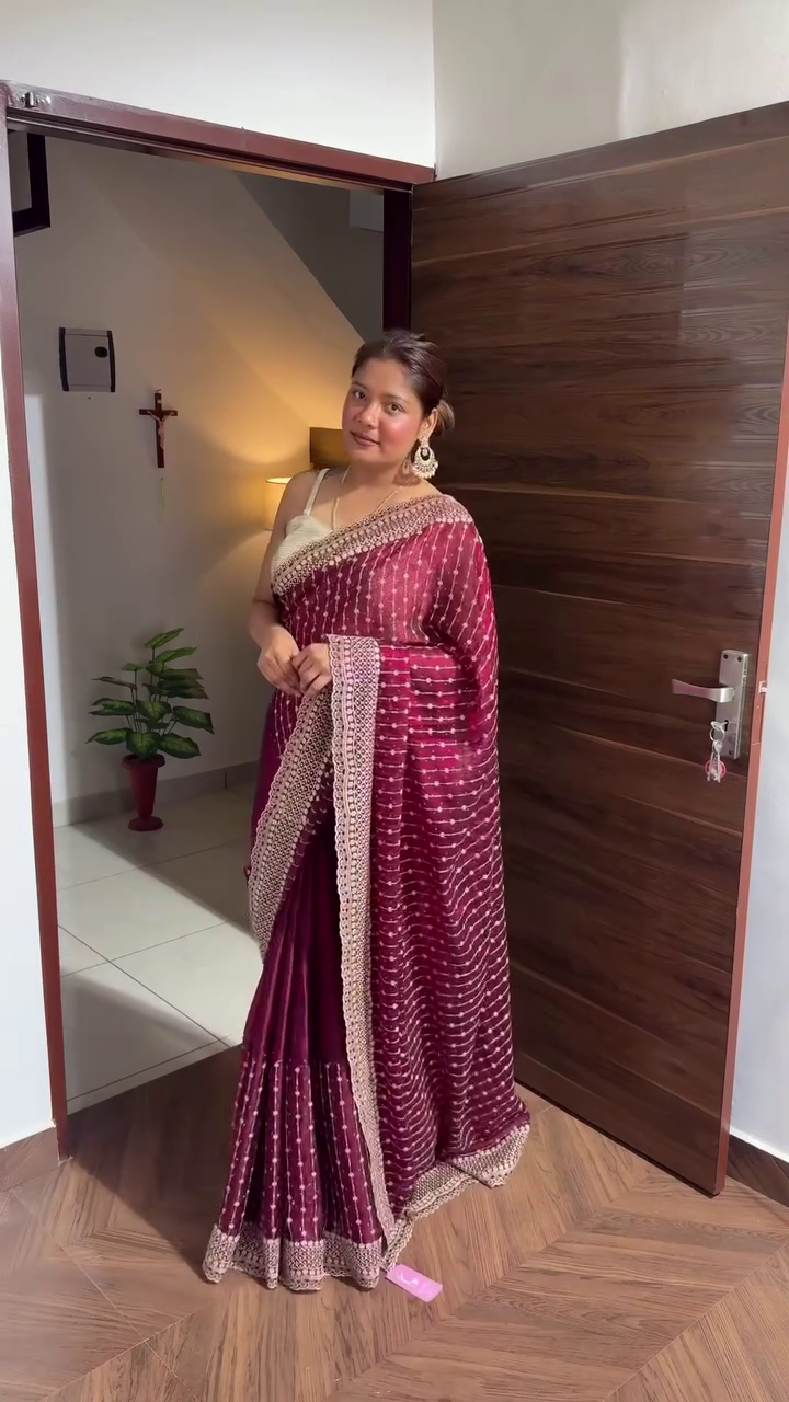Radiant Festive Saree Elegance