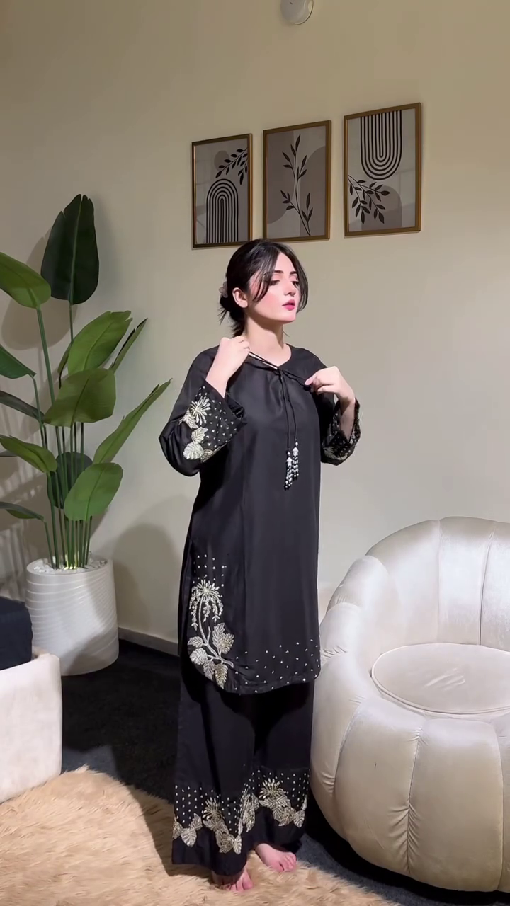 Elegant Embroidered Kurta Set with Dupatta
